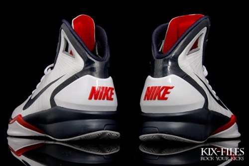 nike-hyperdunk-2010-usa-chris-bosh-5