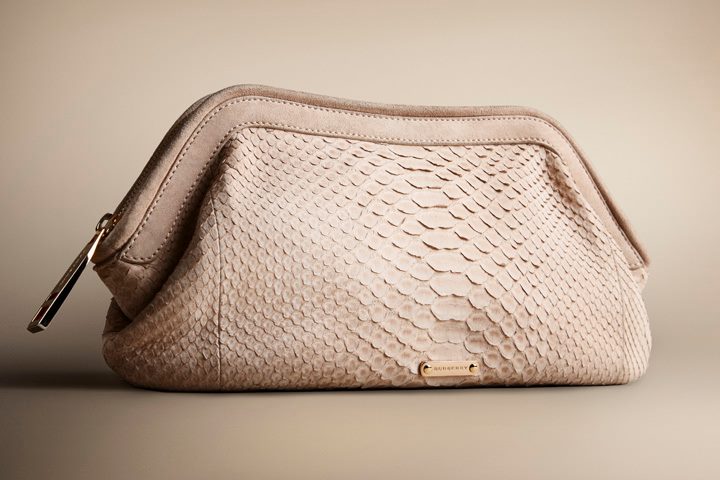 Burberry nude Clutch