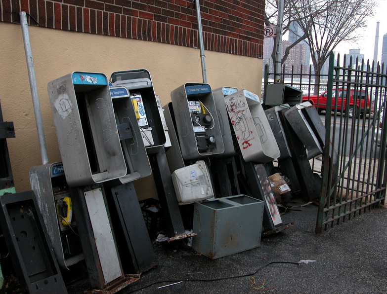 Pay Phones Almost Extinct